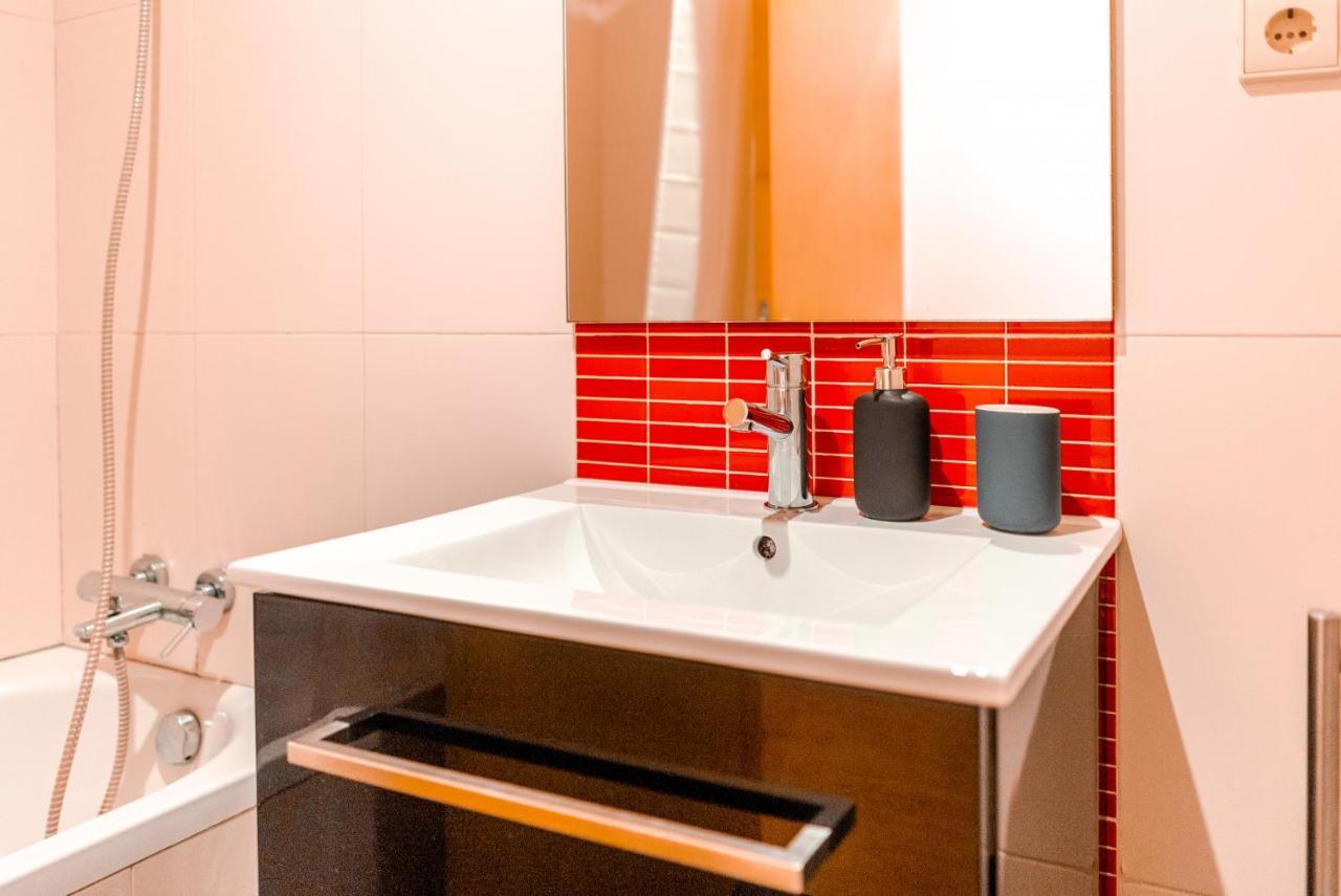 Cozy Studio In The Heart Of Lapa - 5Min Walk To Metro! Porto Exterior foto